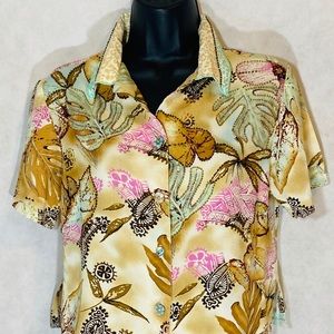 Faith ResortWear Floral Button Down Shirt Small
